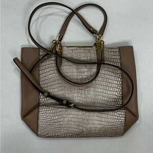 COACH XBody.Textured,embossed leather.Interior leather cracking.Pinkish Gray/Tan